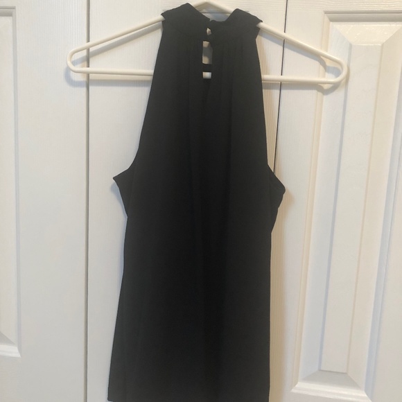 New York & Company Black Women's Open Back Halter Top W Built In Bra(Size Small) - Picture 4 of 6